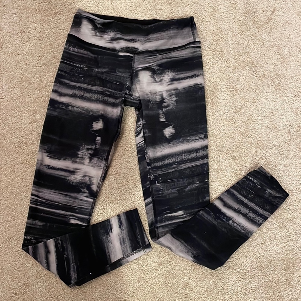 Lululemon Leggings in Size 6